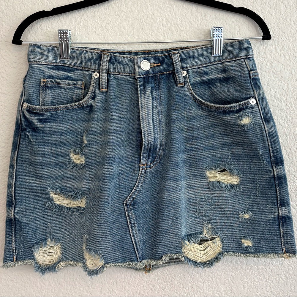 BLANK‎ NYC Distressed Raw Hem Frayed Denim Mini Skirt Size 26